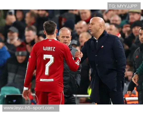 电讯报称利物浦或将参与塞梅尼奥争夺战休斯对其十分了解